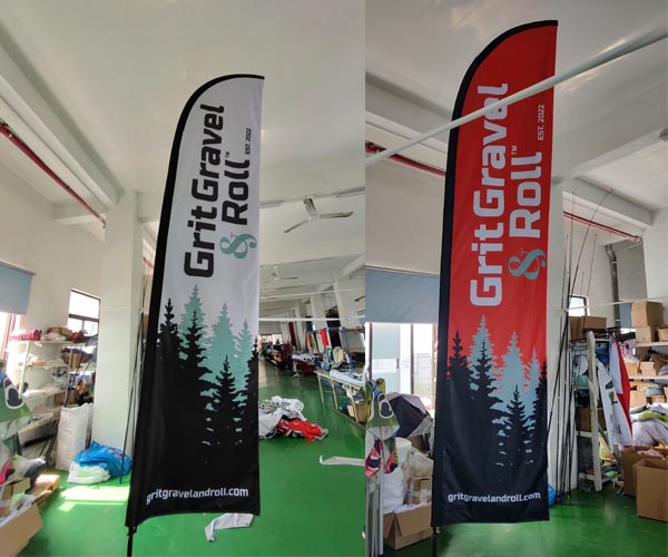 Blade beach flag